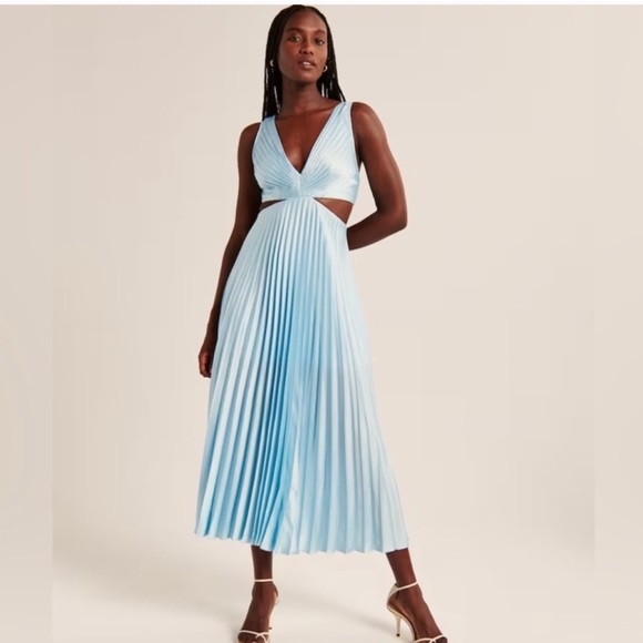 satin pleated cutout maxi dress abercrombie Women's The A&F Giselle Pleated Cutout Maxi Dress in Red | Size S